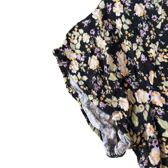 Black Floral Crop Top Shirt Adjustable Ruffle Hem Lightweight Summer Style - Picture 3 of 8